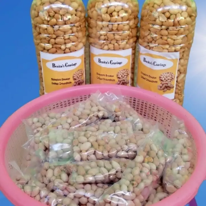 Salted grilled groundnuts
