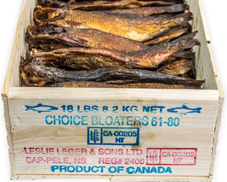 Hareng fumé salé fendu, Arenque ou Smoked Bloaters, caisse